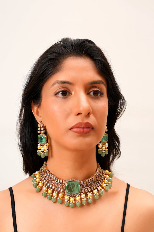 Cushion-Cut Green Link Pearl Fringe Choker Set
