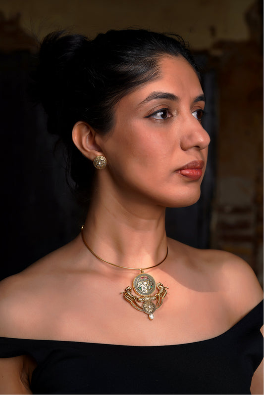 Engraved Antique Gold Horse Necklace Set