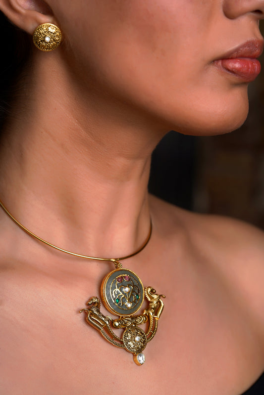 Engraved Antique Gold Horse Necklace Set